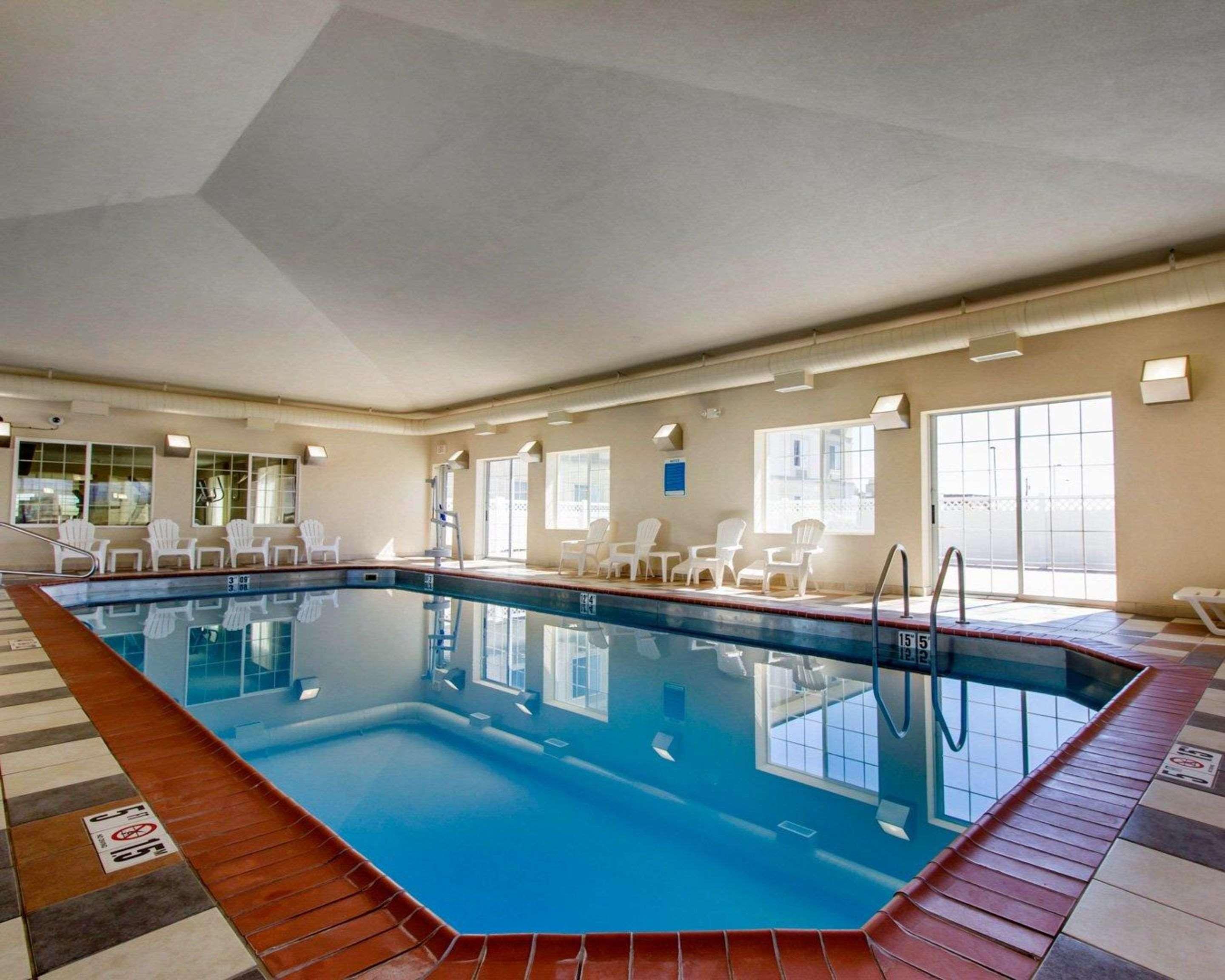 Hotel Sleep & Evansville