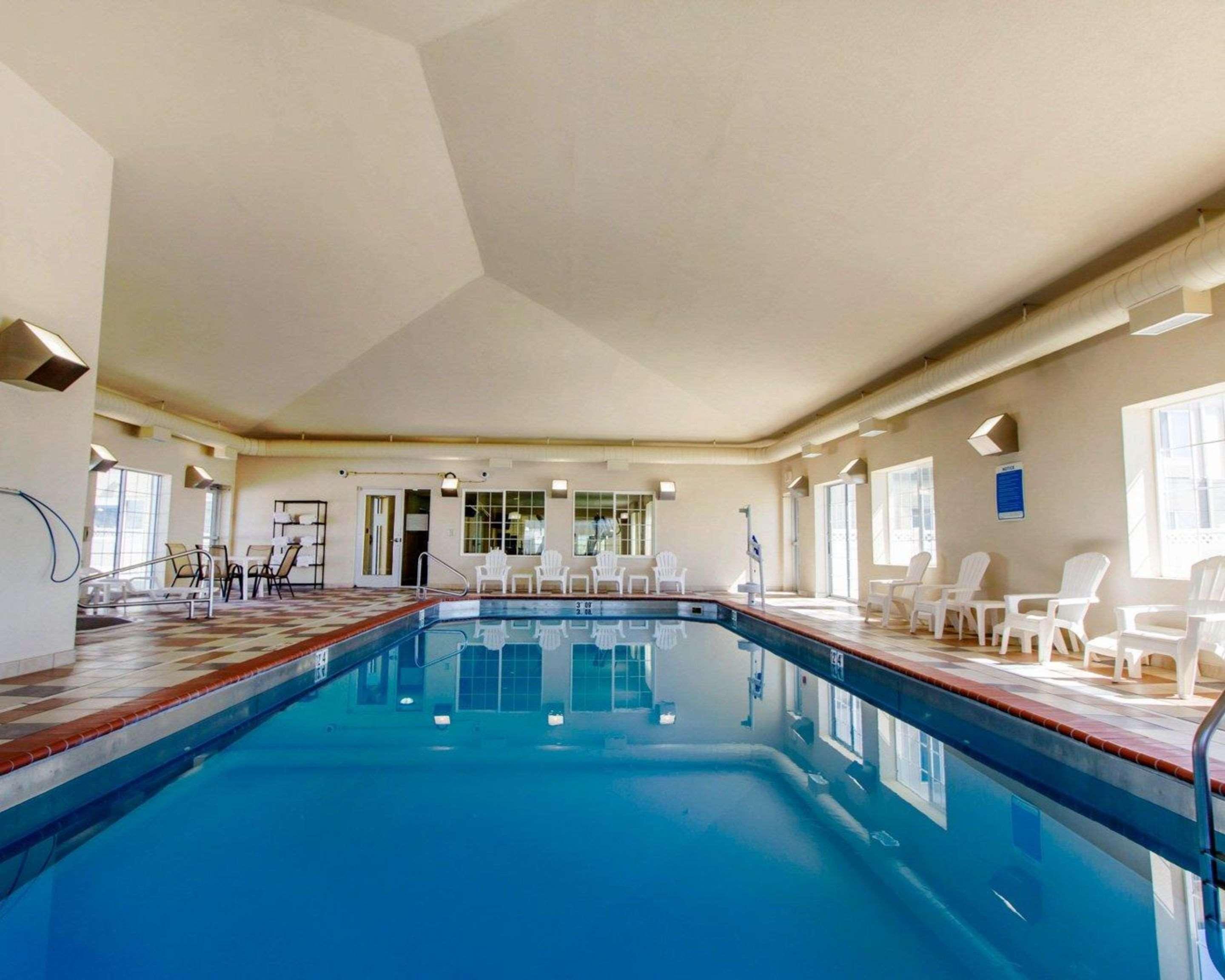 Hotel Sleep & Evansville