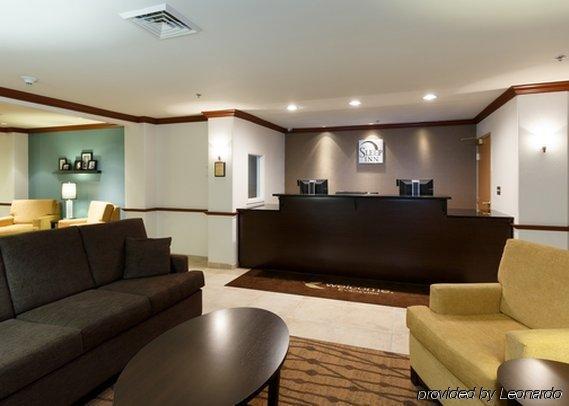 Sleep & 3* Evansville