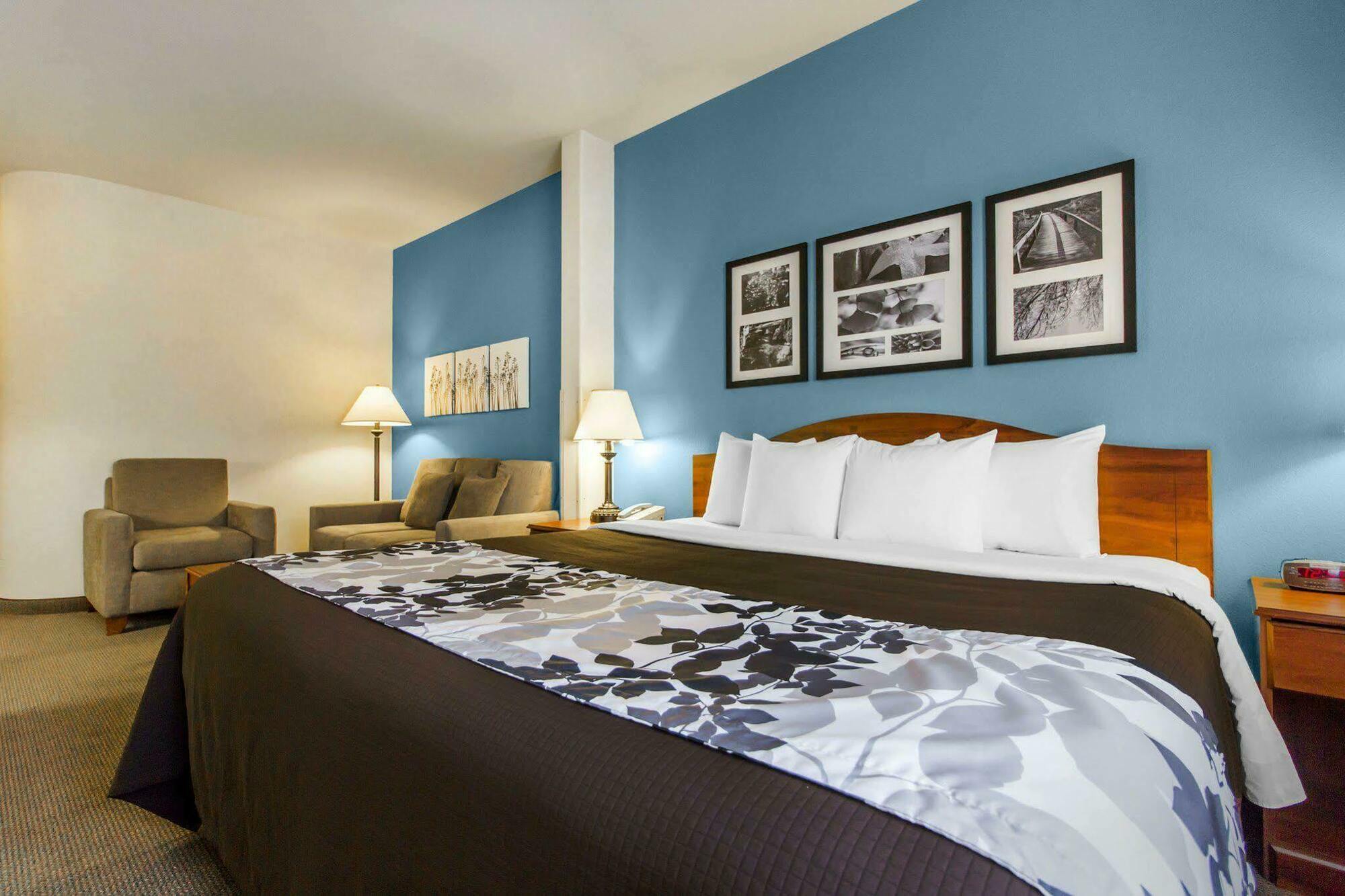 Sleep & Hotel Evansville